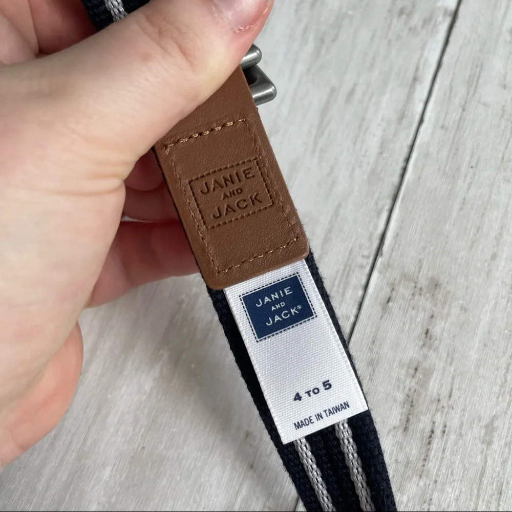 PREOWNED JANIE AND JACK BLUE WHITE STRIPED BELT BOYS SIZE 4 To 5